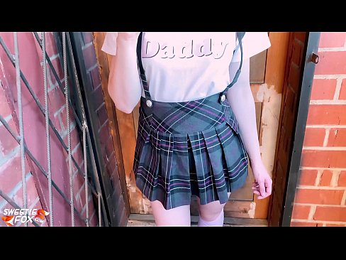❤️ Schulmädchen saugt ihren Schwanz tief und fickt statt Unterricht. Fuck video bei de.japangaysex.ru ❤
